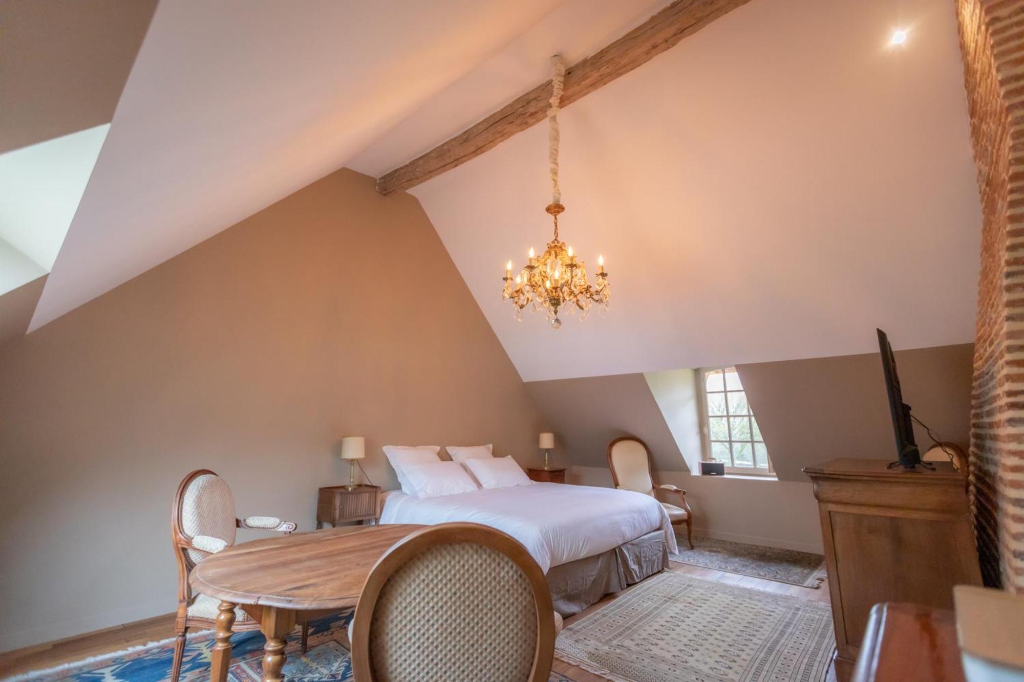 Domaine De Charnay - Charme Et Confort Dans Un Environnement D'Exception Vierzon Luaran gambar